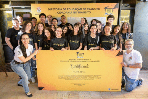 Cidadania no Trânsito, curso do Detran-DF realiza formatura de 256 alunos