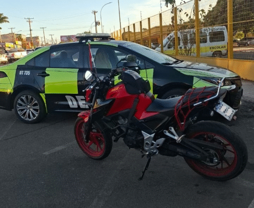 Candidato sem CNH 😮 – Candidato à habilitação é flagrado dirigindo sem habilitação antes da prova do Detran-DF em Taguatinga