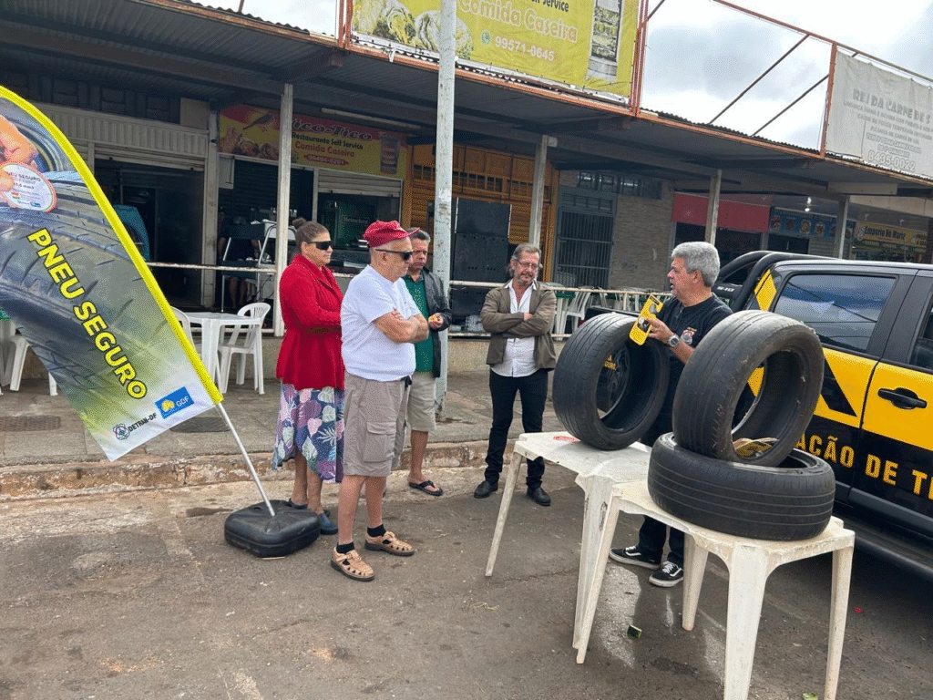 image-42-1024x768 Pneu Seguro - Programa Pneu Seguro do Detran-DF já alcançou 5 mil pessoas em ações educativas sobre segurança dos pneus Ação Educativa DETRAN-DF