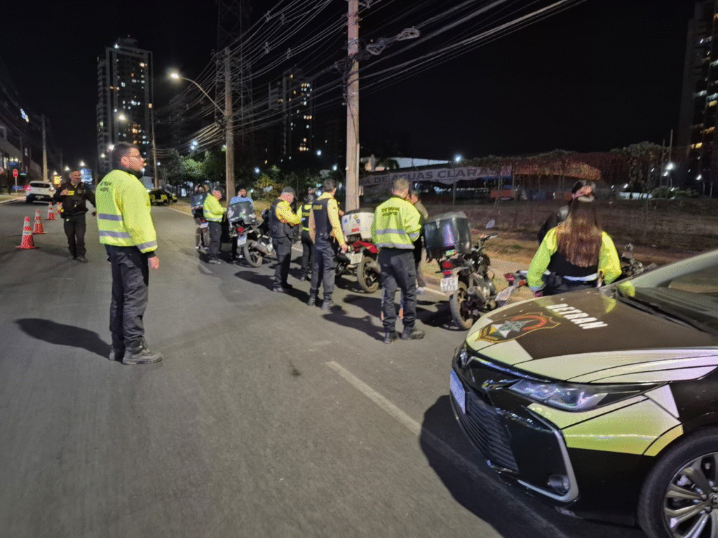 image-47-1024x768 Fiscalização do Detran-DF em Águas Claras e São Sebastião registra 37 infrações de trânsito Águas Claras Controle Sonoro DETRAN-DF LESTE OESTE São Sebastião 🚨 ÚLTIMAS NOTÍCIAS